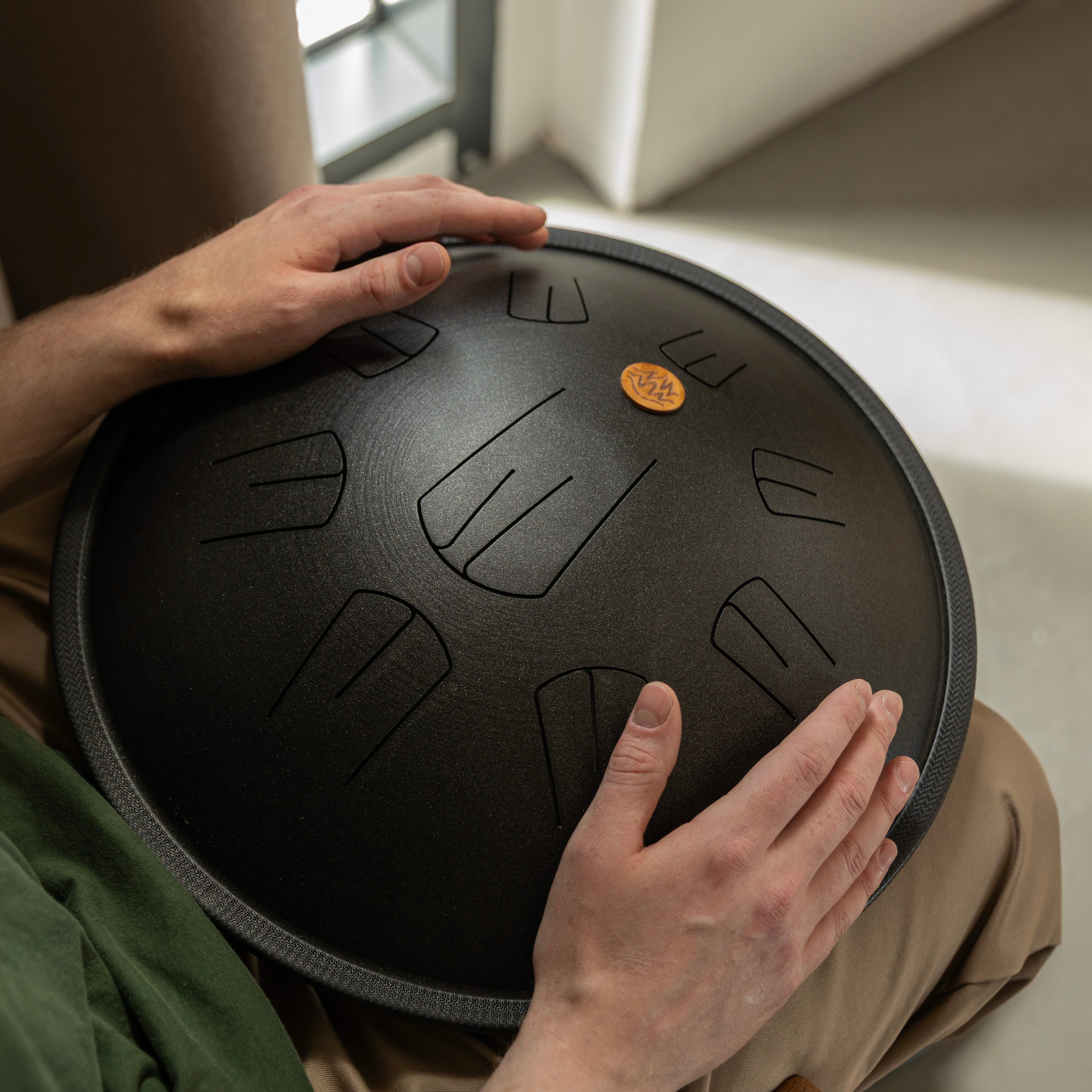 TONGUE DRUM 16" (40cm) - EMBER 9: Stardust Black